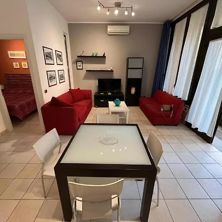 شقة Poppi S House Centre